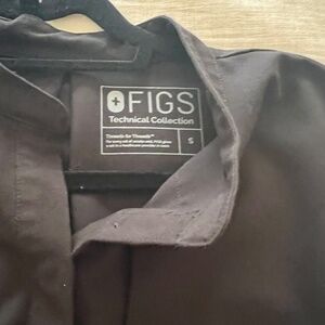 Figs Scrubs Top (small) Pants (Medium)